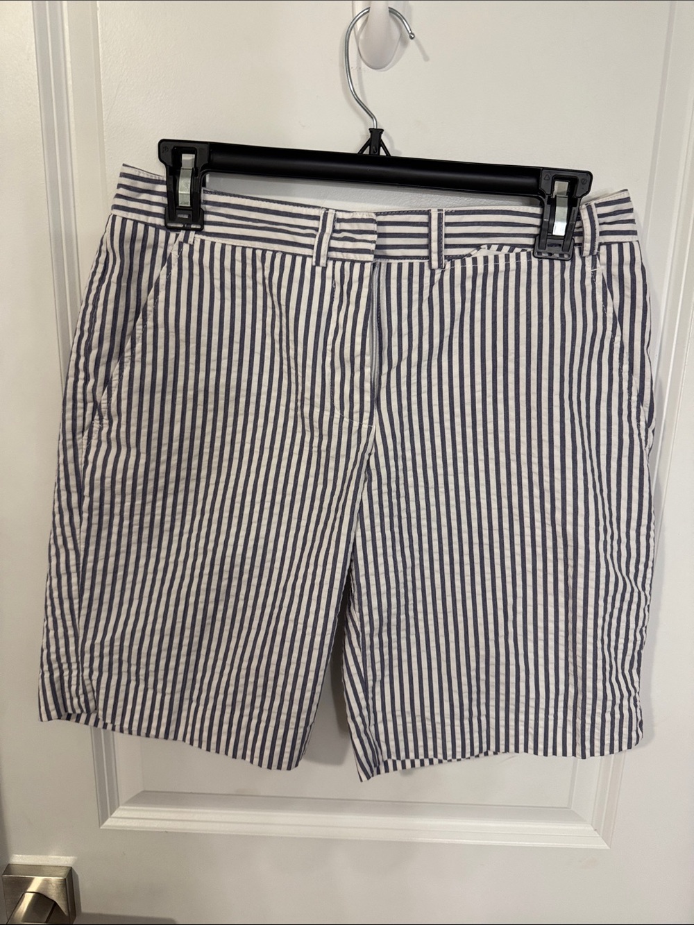 Tailor New York Navy and White Seersucker Stripe Shorts
